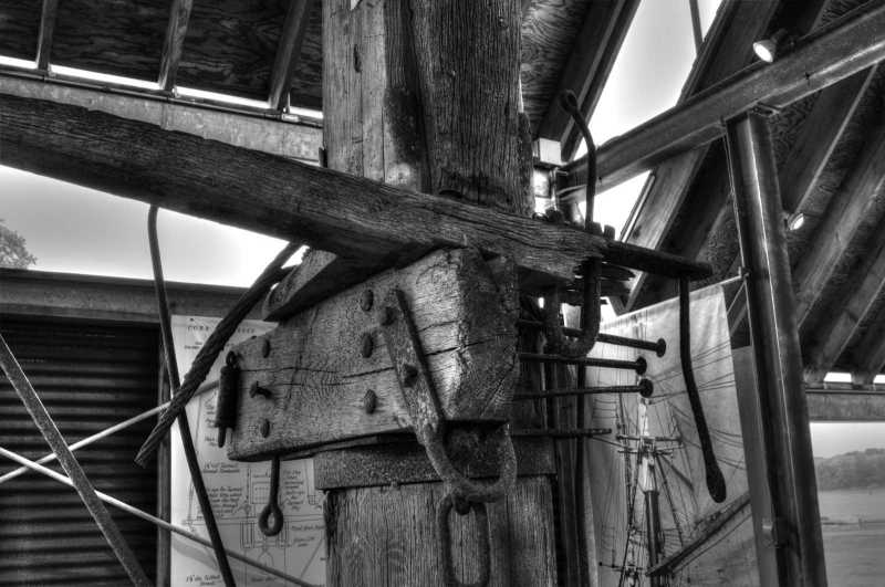 Old-Beams-and-Mast